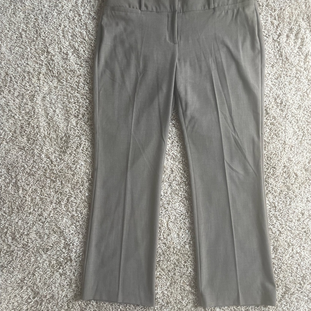 Maurices IT Fit Smart Fit Bootcut Dress Pants Size 11/12 Short.